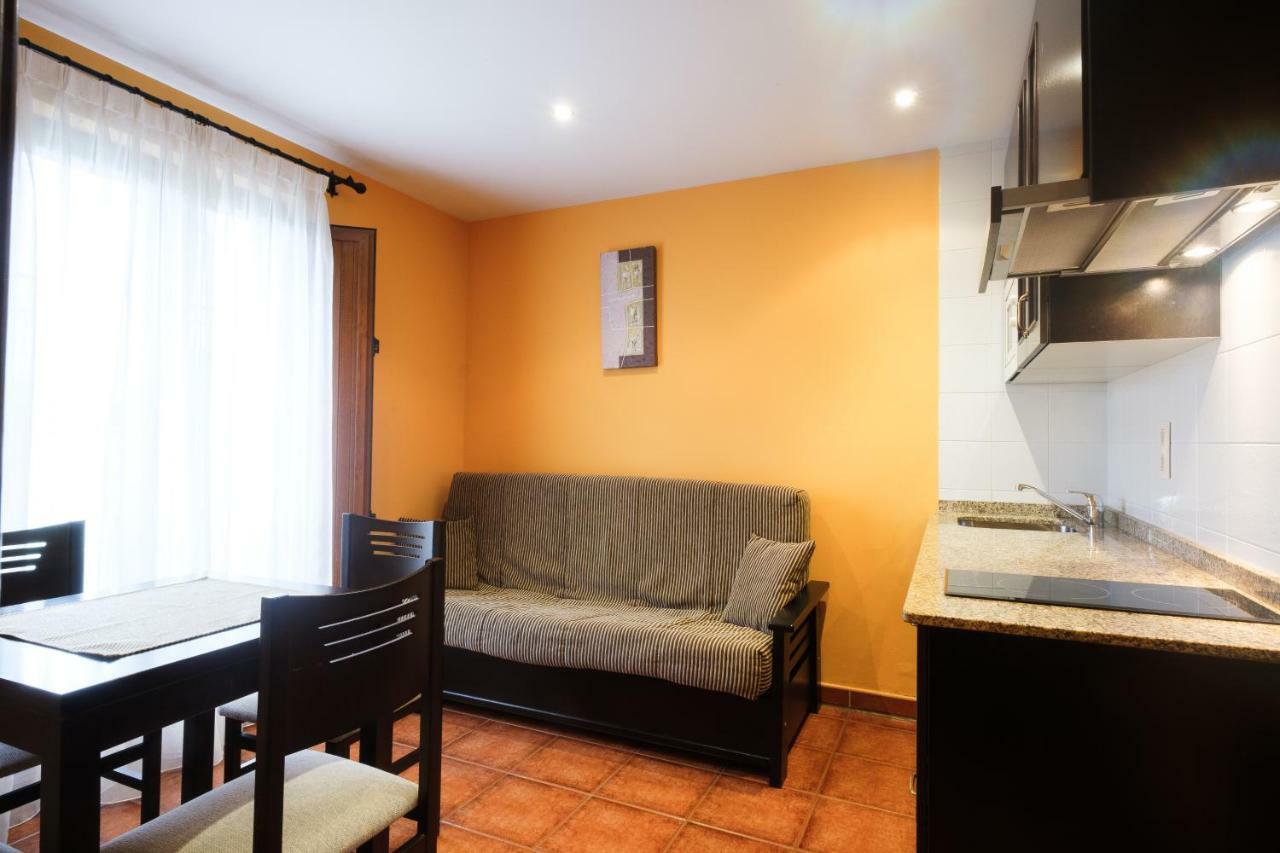 Apartamentos De Herminia Manzaneda  Esterno foto